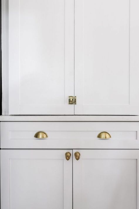 latches for kitchen cabinets Honey Brass Kitchen Hardware, Latch Kitchen Hardware, White Shaker Cabinets Brass Hardware, Mixing Cabinet Hardware, White Cottage House, Mix And Match Kitchen, Mixed Metals Kitchen, Cabinet Hardware Brass, Cottage House Decor