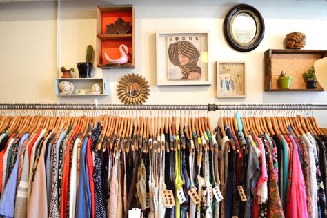 10 Luxury Consignment Stores In The South Consignment Store Layout, Resale Boutique Ideas, Consignment Shop Ideas, Consignment Store Displays, Resale Clothing, Raspberry Beret, Store Design Boutique, Resale Store, Store Layout