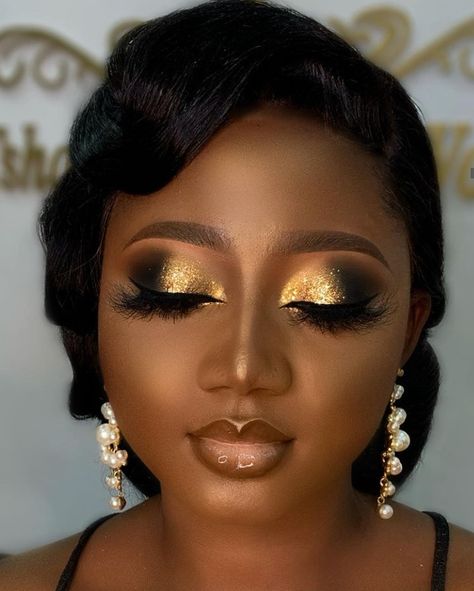 Gold Makeup Looks, Brown Makeup, Gold Makeup, Looks Black, Makeup Designs, Designs Ideas, African American, Natural Beauty, Makeup Looks