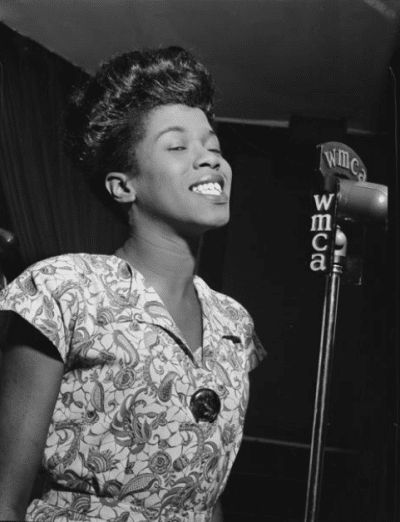 Billy Holiday, Sarah Vaughan, Bb King, Cafe Society, Jazz Artists, Ella Fitzgerald, Billie Holiday, Miles Davis, Jazz Musicians