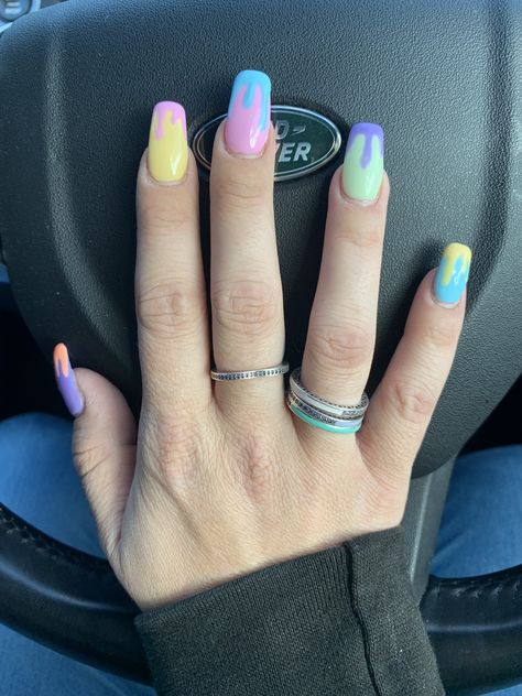 Ice Cream Drip Nails, Chrome Drip Nails, Ring Nails, Ice Cream Nails, Dripping Paint, Chrome Nail Art, Drip Nails, Cream Nails, Ice Cream Party