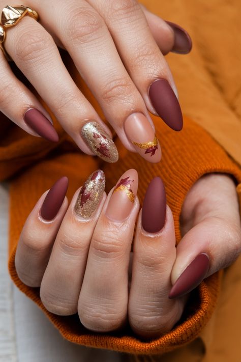 Dive into the beauty of the season with these stunning almond-shaped fall nail ideas! Imagine your nails adorned with rich burgundies, golden hues, and warm earth tones, perfectly capturing the essence of autumn. This chic nail style not only elongates your fingers but also allows intricate designs that reflect falling leaves and cozy vibes. Elevate your autumn look and let your nails do the talking! November Nails Fall Almond Shape, Autumnal Nails, November Nails Fall, Pastel Nail Art, Fall Acrylic, Fall Nail Ideas, Nails Autumn, Nail Color Trends, November Nails