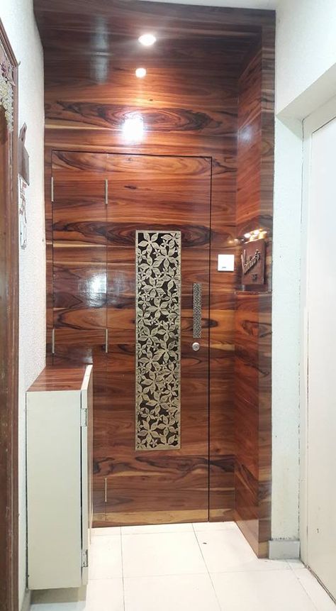 Sefti Dor, Sefty Door Design Entrance Wooden, Sefti Door Design, Sefty Door Design Modern Wooden, Safty Door Design Front Entry, Safety Door Design Entrance Modern With Grill, Sefty Door Design Entrance, Sefty Door Design Modern, Safety Door Design Entrance For Flat