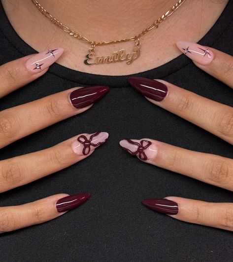 Red Y2k Nails Almond, Dark Red Nails With Design Y2k, Red And Black Nails Design, Black Nails With Pink Bow, Bow Nail Art Designs Nailart, Nail Bow, Bows On Nails Nailart, Burgundy Nail Designs, Retro Nails