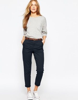 Asos Outfit, Work Outfits Frauen, Chino Pants Women, Sneakers Brown, Womens Chinos, Black Chinos, Work Dresses For Women, Summer Work Outfits, Casual Work Outfits