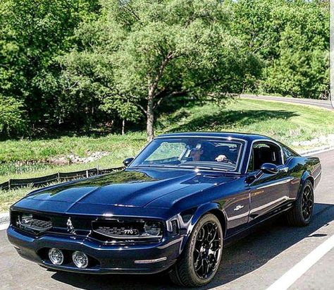 Equus Bass 770, Classic Trucks Vintage, Modern Muscle Cars, Future Cars, Mustang Boss, Chevy Muscle Cars, Custom Muscle Cars, Cool Sports Cars, Mustang Cars