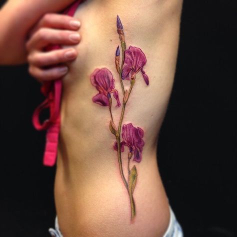 Flower Drawing Tattoo, Snake Watercolor, Iris Flower Tattoo, Tattoo World, Iris Tattoo, Flower Tattoo Meanings, Strong Style, Flower Tattoo Arm, Flower Tattoo Sleeve