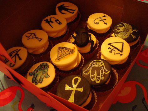 Egyptian Cupcakes, Egyptian Decorations, Egypt Style, Egyptian Party, Egyptian Theme, Egyptian Mummies, Girl Cupcakes, Twins Baby Shower, Sweet Cheeks