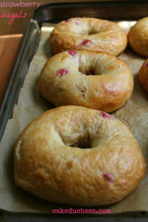 Strawberry Bagels are lovely way to welcome warmer temperatures and sunny mornings. These lovely yeast bagels are bursting with fresh berries and are worth the effort! #strawberrybagels #bagels #yeastdough #breadbaking #savoringitaly #baking #bread #yeastrecipe #bagelrecipe Strawberry Bagels, Yeast Bagels, Bagels Homemade, Strawberry Cream Cheese Muffins, Scones Breakfast, Bagel Recipes, Best Homemade Bread Recipe, Strawberry Bread, Italian Travel