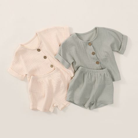 Gender Neutral Outfits Baby, Neutral Baby Outfits, Gender Neutral Outfits, Neutral Outfits, Gender Neutral Baby Clothes, Cute Sets, Baby Outfits, Neutral Baby, Clothing Ideas