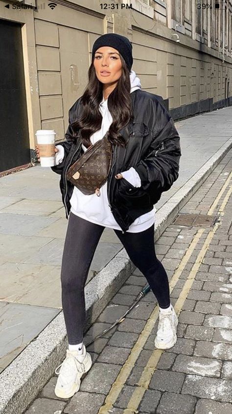 Cargo Pants Outfit Winter Baddie, Lv Bumbag Outfit Street Style, Hoodie Under Jacket Outfit, Nude Project Outfits, Louis Vuitton Bum Bag Outfit, Bogota Outfits, Madrid Aesthetic, Bum Bag Outfit, Louis Vuitton Bum Bag