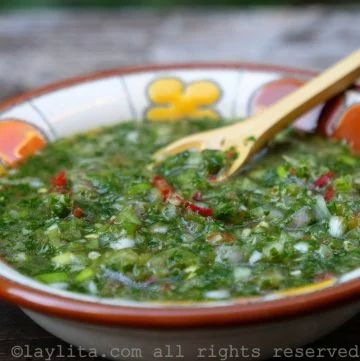 Plantain Soup, Ecuadorian Food, Roasted Jalapeno, Hot Sauce Recipes, Green Sauce, Wooden Spoon, Stuffed Hot Peppers, Sauce Recipes, Hot Sauce