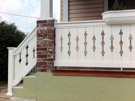 Together the panels of the Spindle sawn baluster create a very cool design. Return Staircase Ideas, Decorative Railing Exterior, Wood Deck Balusters, Flat Sawn Balusters Railings, Sawn Balusters, Craftsman Wall Ballusters, Flat Sawn Balusters, Split Oval Baluster, Porch Balusters