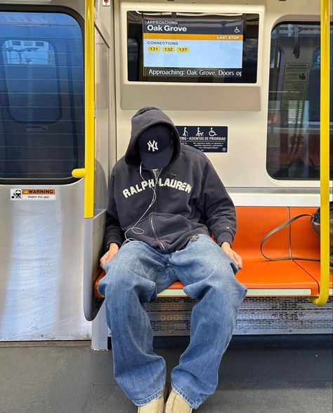 Usa Outfits, Oversized Hoodie Outfit, Mens Streetwear Outfits, Different Vibes, Boston Outfits, Best Man's Outfit, Male Outfits, Subway Style, Men's Denim Style