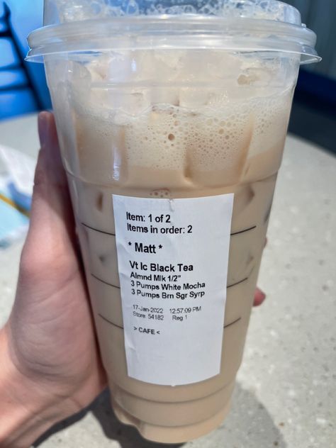 Starbucks Black Tea Drinks, Black Tea Drinks, Starbucks Black Tea, Starbucks Milk Tea, Barista Recipes, Black Milk Tea, Barista Recipe, Starbucks Orders, Starbucks Black