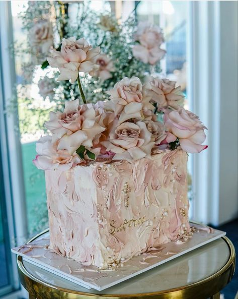 Two Tier Square Birthday Cake, Square Tiered Cakes, Square Stacked Cakes, Modern Square Cake, Square And Round Cake Tiers, One Tier Cake, Square Wedding Cakes, Asian Bridal Dresses, White Cakes