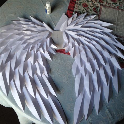 Diy Wings Angel, Angel Crafts For Preschoolers, Cardboard Wings, Angel Wings Diy, Angel Costume Diy, Diy Angel Wings, Angel Wings Art, Diy Angels, Diy Wings