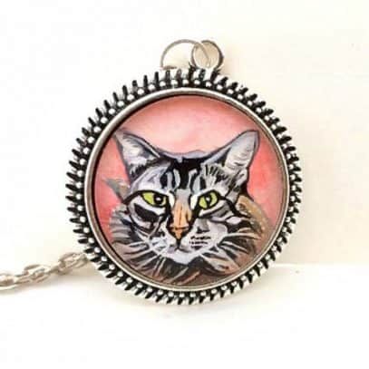 Cat Memorial Ideas, Dog Shadow Box, Kitty Necklace, Memorial Ideas, Necklace Cat, Pocket Pet, Pet Ashes, Reptiles Pet, Cat Portrait