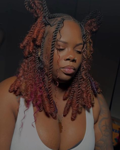 💜🧡🤎MY INVISIBLE LOCS 💜 If you don’t have these this summer ☀️ Fall 🍂🍁 whenever , where ever then you’re missing out 🫶🏾🙅🏾‍♀️🙅🏾‍♀️ ✨Booking link in bio click services check me out what I have to offer ✨ July bookings are open 🌿 #invisiblelocs #locs #chicagohairstylist Invisible Locs With Curls, Invisible Locs Hairstyle, Invisible Locs, School Hair, Pretty Braided Hairstyles, River Falls, Locs Hairstyles, Hairstyles For School, Hairstyle Ideas