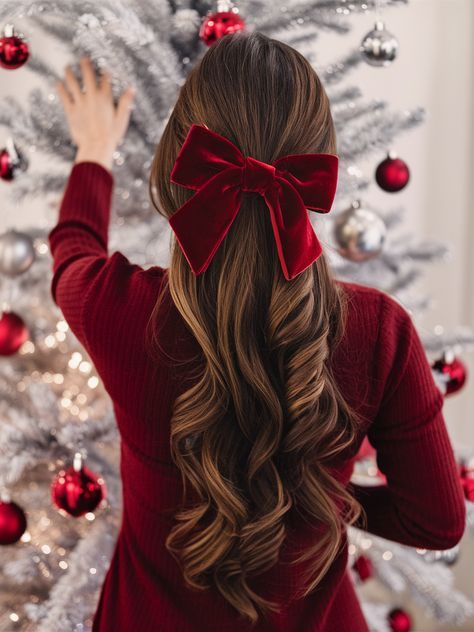 Christmas Long Hair Styles, Christmas Bow Hair, Hair For Christmas Party, Easy Hairstyles For Formal Events, Formal Party Hairstyles, Christmas Party Hairstyles Medium, Hairstyles For Christmas Party, Christmas Shoot Ideas, Hairstyles For The Holidays