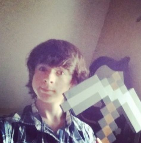 Mine craft anyone? Chandler Riggs, Carl Grimes, Get Back, Google Chat, Minecraft, Google Search