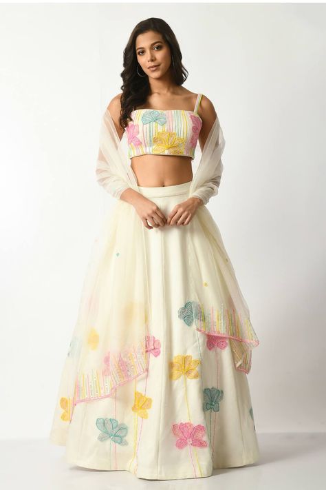 Off white crepe embroidered lehenga blouse set Flower Lehenga, Painting Sarees, Short Frocks For Women, Kerala Dress, Chaniya Choli Designs, Sheer Dupatta, Satin Lehenga, Simple Lehenga, Lehenga Pattern