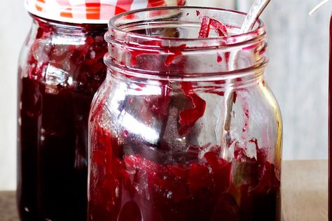 Beetroot Chutney Recipe, Apple Chutney Recipe, Mango Chutney Recipe, Hot Pepper Recipes, Zucchini Tots, Beetroot Relish, Apple Chutney, Canning Food Preservation, Relish Recipes