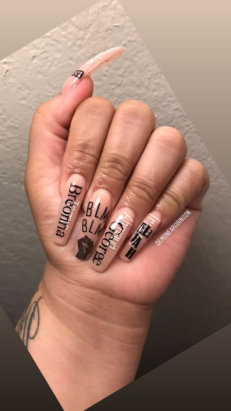 Black Power Nails, Black Lives Matter Nails, Women’s History Month Nails, Black Lives Matter Nails Art, Juneteenth Makeup Ideas, King Nails, Diy Acrylic Nails, Nail Time, Classy Acrylic Nails