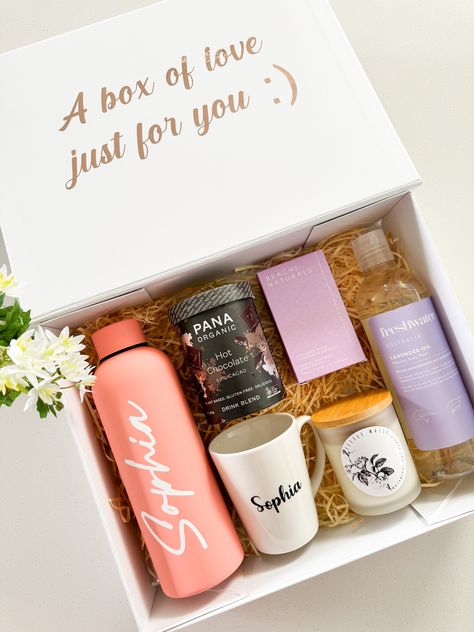 Elevate birthdays with our Australian handmade Personalised self-care gift box. Crafted with love, it's a unique and thoughtful surprise for her, him, or any friend or family member. Let them indulge in pampering self-care with a truly unique gift. This Gift Hamper includes -  1. Personalised water bottle 2. Pana Hot Choc 3. Personalised Mug 4. Soap 5. Scented Candle 6. Freshwater Body wash EXTRA -  Your gift is presented in a magnetic keep sake gift box, tied with a ribbon and free personalised card as well that we handwrite for you. So remember to add your note for your card on the CART page. IF YOU HAVE ANY SPECIAL REQUESTS, PLEASE MESSAGE ME VIA ETSY. INSTAGRAM -   https://instagram.com/mydreamhamper_/ Hamper For Women, Happy Birthday Gift, Surprises For Her, Happy Birthday Gifts, Etsy Instagram, Spa Kit, Gift Hampers, Care Package, Personalized Card