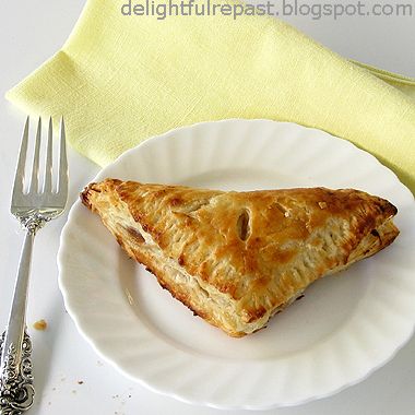 CRANBERRY-APPLE TURNOVERS.....  Delightful Repast: March 2013 Ruff Puff Pastry, Quick Puff Pastry, Pastry Dishes, Apple Turnovers, Kiss The Cook, Puff Pastry Recipes, Pastry Brushes, Apple Cranberry, Hand Pies