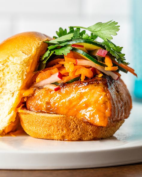 Salmon Banh Mi Sliders Gelson's Salmon Sliders, Spicy Sandwich, Salmon Sandwich, Brioche Bun, Sriracha Mayo, Kettle Chips, Salmon Avocado, Spicy Salmon, Slider Buns