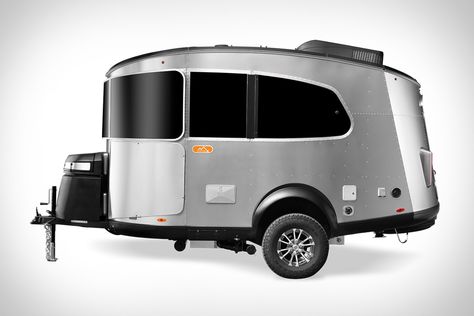 Made to tackle rugged roads with ease, the Airstream Basecamp X Camper can go places the company's other models can't. A 3-inch lift kit provides... Travel Trailer Interior, Airstream Basecamp, Airstream Bambi, Small Camping Trailer, Airstream Travel Trailers, Camper Trailer For Sale, Small Travel Trailers, Chuck Box, Airstream Trailers For Sale