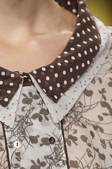 Collar Kurti Design, Collar Kurti, Detail Couture, Kurta Neck Design, Design Moda, Kurti Design, Dress Neck Designs, Kurti Neck Designs, Clothing Details