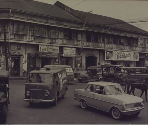 Juan Luna St., Binondo, Manila. Circa 1955 Filipino Vintage, Binondo Manila, Philippines Cities, Philippine History, Philippines Culture, Future Cars, Heritage House, Restaurant Concept, Manila Philippines