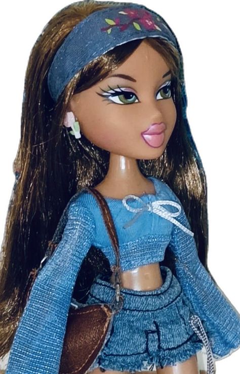 2000s Bratz Dolls, Bratz Yasmin Doll, Bratz Doll Aesthetic, Black Bratz, Bratz Yasmin, Bratz Fashion, Black Bratz Doll, Bratz Doll Outfits, 2000s Girl