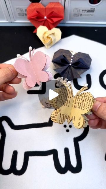 How To Cut Butterfly Paper, Origami With Square Paper, Cute Origami Animals, Dyi Art, Butterfly Cut, Chart Ideas, Cute Origami, Handmade Butterfly, Simple Butterfly