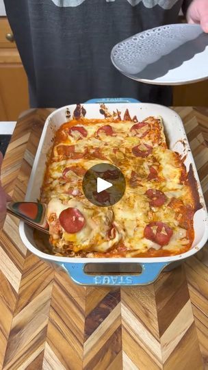 Delicious Ramen Lasagna Pizza 🤩 | Delicious Ramen Lasagna Pizza 🤩 | By Food Pop | This recipe by putting six ramen noodle uncooked into this casserole dish too okay evenly place them in just like so now we're going to go ahead and take this pasta sauce you can use any pasta sauce you want this is one of our favorites it's a local local place and we're just going to go ahead and dump the entire thing over this oh man this stuff smells great so there is pasta sauce now you want to save this jar for later so we're going to set this to the side we're now going to come in with 16 ounces of half and half and we're going to go ahead pour that over just like this. Oh my gosh. Does this look good or what? Cuz we're making lasagna. We have some ricotta cheese. We're going to go ahead and take abou Ramen Noodle Pizza Casserole, Ramen Lasagna, Lasagna Pizza, Making Lasagna, Delicious Ramen, Food Pop, How To Make Lasagna, Pizza Casserole, Ramen Noodle