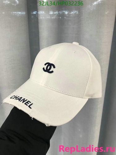 CHANEL 2021 new men's and women's baseball caps Check more at https://repladies.ru/product/chanel-2021-new-mens-and-womens-baseball-caps/ Mens Chanel, Chanel 2021, Chanel Hat, Womens Baseball Cap, Baseball Caps, New Man, Luxury Branding, Baseball Cap, Caps Hats