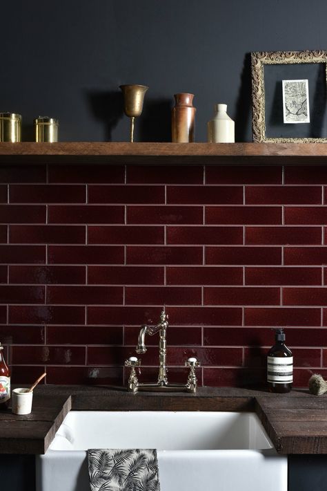 Burgundy Kitchen Tiles, Burgundy Tiles Kitchen, Bathroom Burgundy, Red Backsplash Kitchen, Red Tile Kitchen, Dark Red Kitchen, Red Tile Bathroom, Red Kitchen Tiles, Red Subway Tile