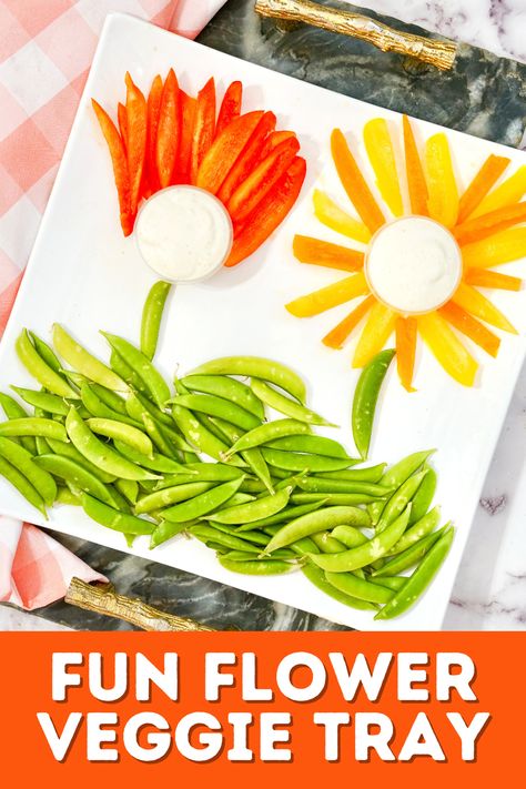 Need a healthy and delicious dish that you can make in minutes? Here is how to make a fun flower veggie tray as a side for your meals or to take to gatherings and celebrations Flower Veggie Tray, Bagel Dip, Delicious Dips Recipes, Veggie Snacks, Orange Peppers, Healthy Snack Options, Veggie Dip, Veggie Tray, Sugar Snap Peas