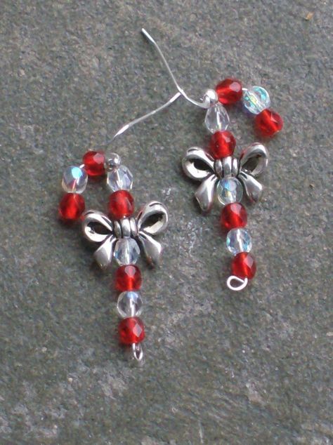 Candy Cane Earrings, Christmas Jewelry Diy, Holiday Beading, Beaded Christmas Ornaments, Christmas Bead, Beaded Crafts, Homemade Jewelry, Holiday Earring, Beaded Ornaments