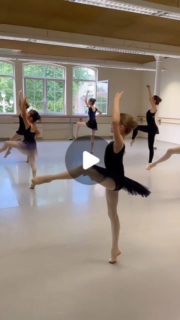 Young dancers learning the first Paquita variation. Ballet Variations, Two Dancers, Ballet Competition, Ballet Gif, Ballet Lessons, Ballet Performances, Ballet Kids, Royal Ballet, The Two