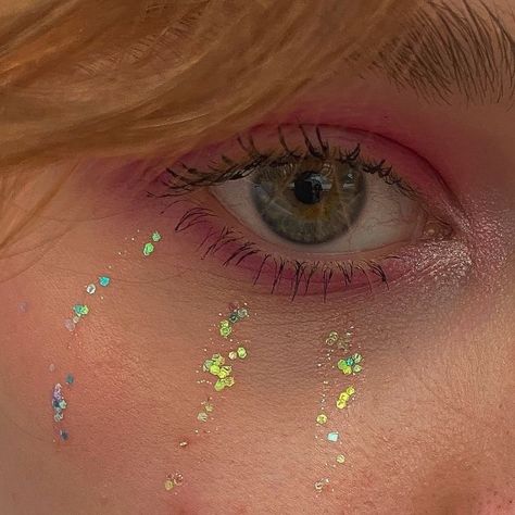 Lover By Taylor Swift, Taylor Swift Makeup, Lover Taylor Swift, Taylor Swift Taylor Swift, Heartbreak High, Lover Taylor, Taylor Swift Lover, Album Aesthetic, High Aesthetic