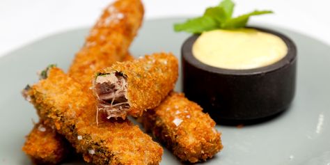 Lamb Belly Fritter Recipe - Great British Chefs Handheld Pies, Sous Vide Lamb, Deep Fried Cauliflower, Rare Roast Beef, Party Nibbles, Canapes Recipes, How To Cook Lamb, Great British Chefs, Gastro Pubs