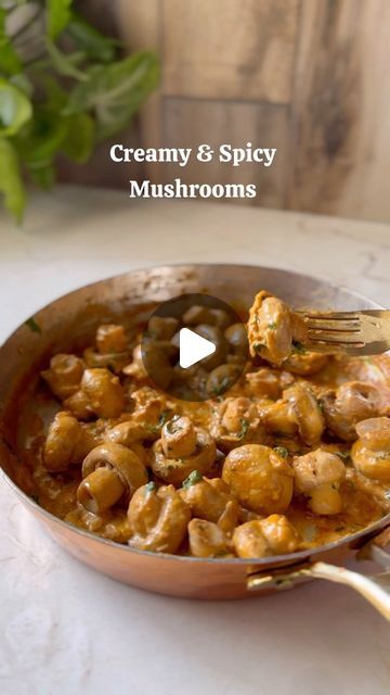 Spicy Mushrooms, Mushroom Recipes Indian, Easy Mushroom Recipes, Spicy Mushroom, Mushroom Recipes Pasta, Mushroom Recipe, Food Vegetarian, Tasty Recipes Videos, Cafe Style