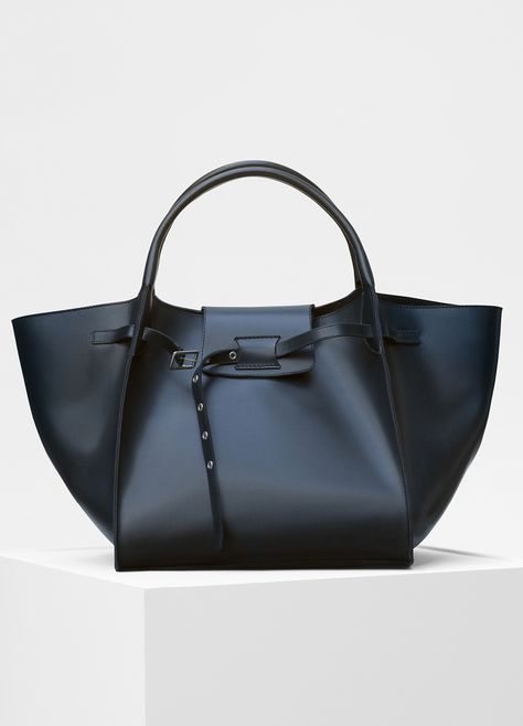 celine Celine Belt, Big Bag, Celine Bags, Mary Poppins, Bag Trends, Celine Bag, Big Bags, Givency Antigona Bag, Beautiful Bags