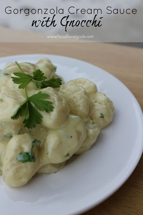 Easy Gorgonzola Cream Sauce with Gluten-Free Gnocchi Gnocchi Easy, Gorgonzola Cream Sauce, Gorgonzola Sauce, Gluten Free Gnocchi, Austrian Recipes, Gnocchi Recipes, Cream Sauce, Ravioli, Gnocchi