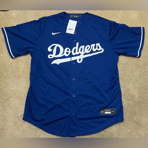 Nike Los Angeles Dodgers Bellinger #35 White Blue Jersey Men's Size: Large Nwt Blue Baseball Jersey Outfit, Jersey Outfits Men, Dodgers Jersey, Baseball Jersey Outfit, Usa Soccer Team, Seahawks Jersey, Calvin Johnson, Inspo Fits, Jordan Jersey