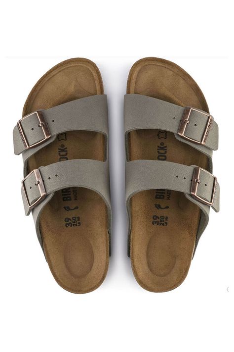 Birkenstock Arizona Mocha, Birkenstock Men, Birkenstock Style, Birkenstock Sandals Arizona, Dr Shoes, Simple Sandals, Birkenstock Sandals, Shoe Inspo, Birkenstock Arizona