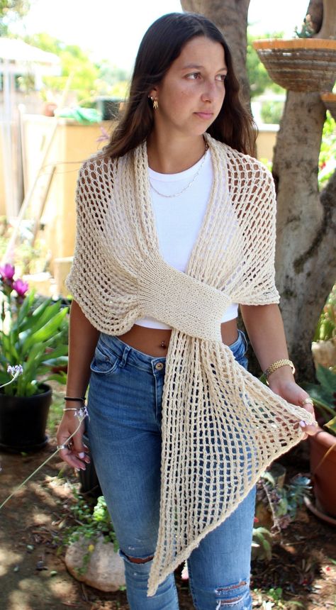 Wrap Star: You’ll Want To Knit This Show-Stopping Shawl Designed By Etty Geller Shawl Tutorial, شال كروشيه, Mode Crochet, Lace Wrap, Shawl Knitting Patterns, Wrap Pattern, Lace Shawl, Scarf Knitting Patterns, Knit Wrap